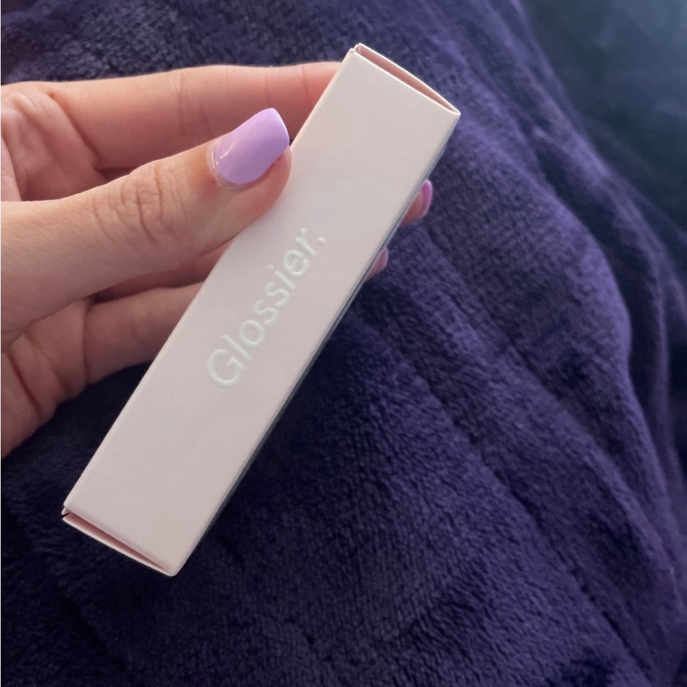 Glossier lip creme